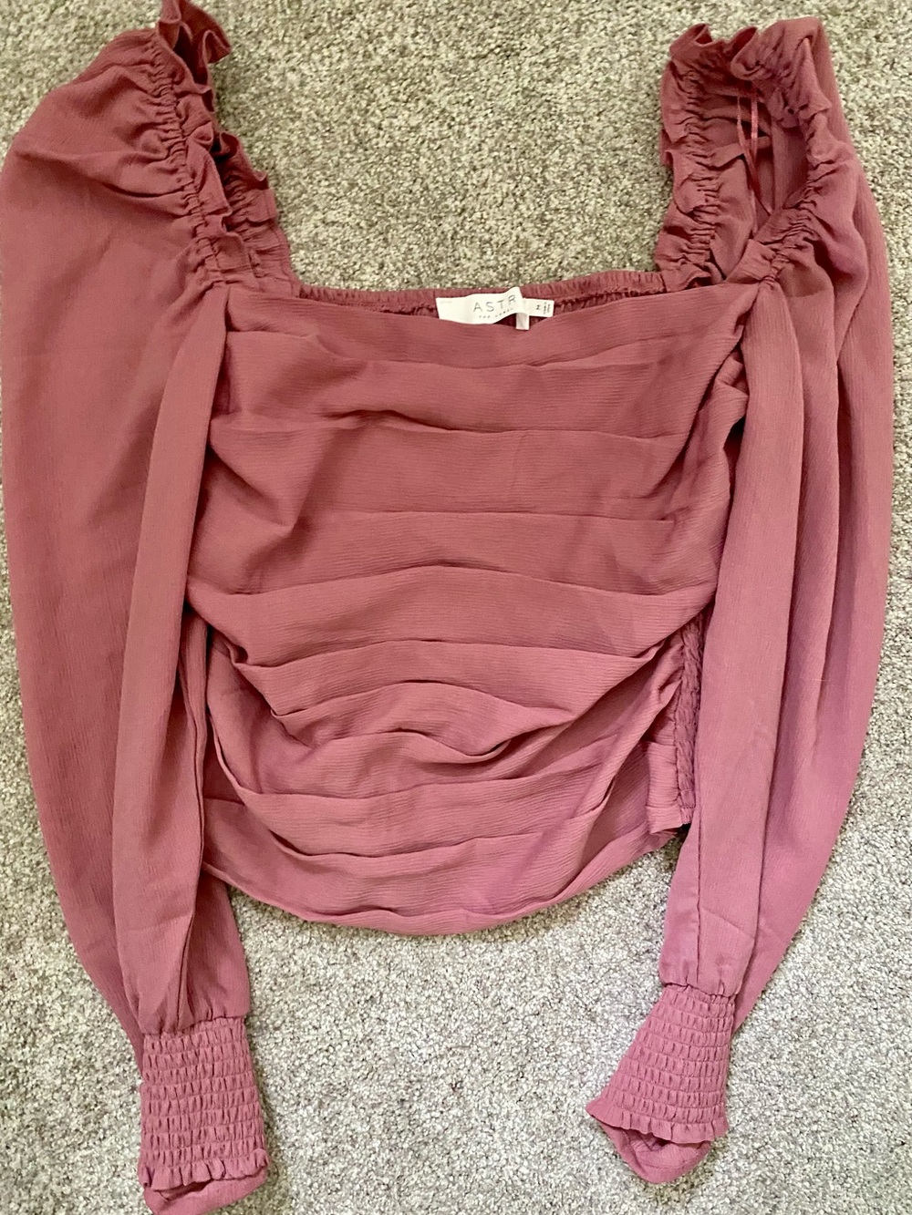 Astr Rose-Mauve Ruched Square Neck Long Sleeve Top